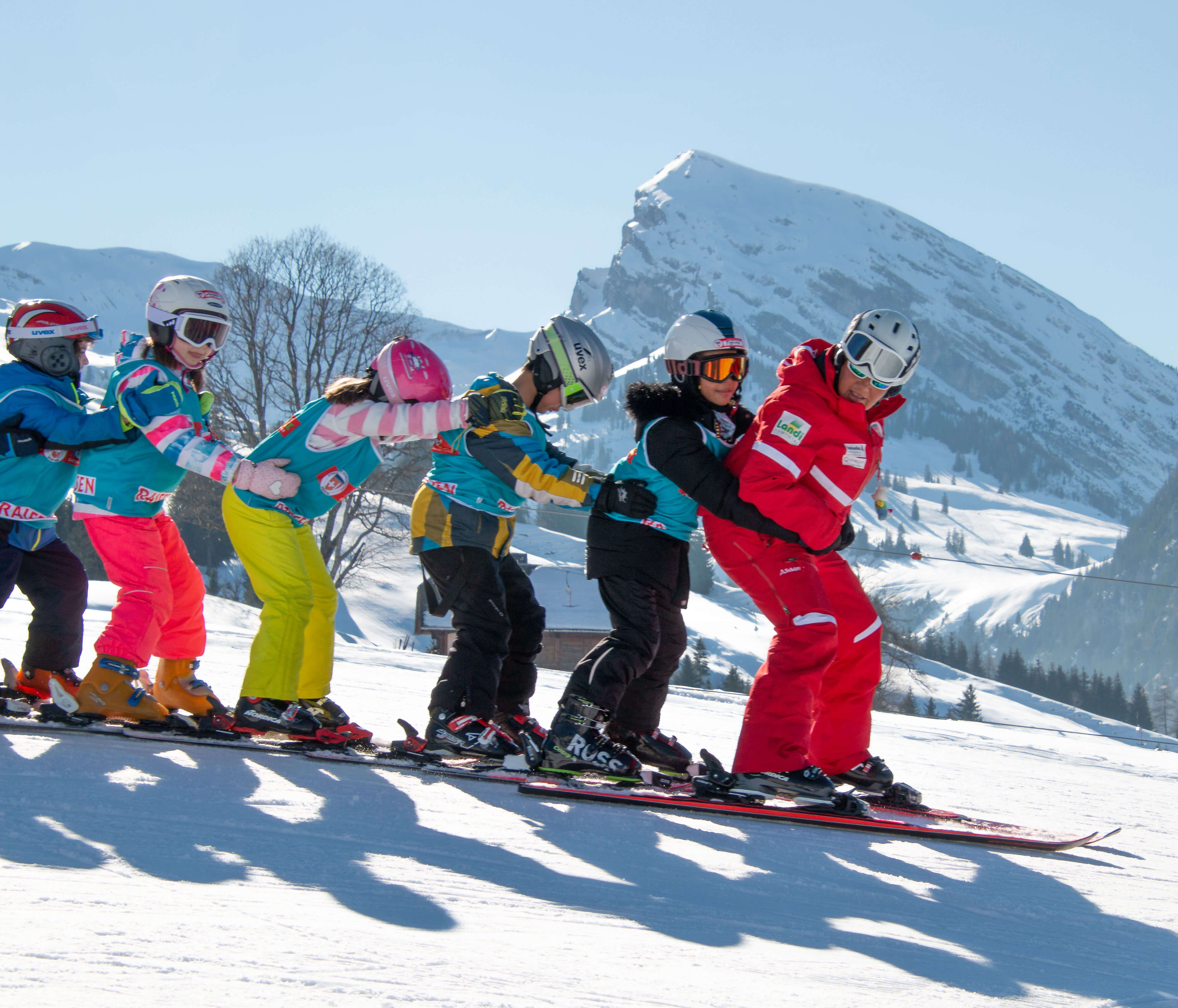 Foto Polonaise in der Skischule - zum Foto