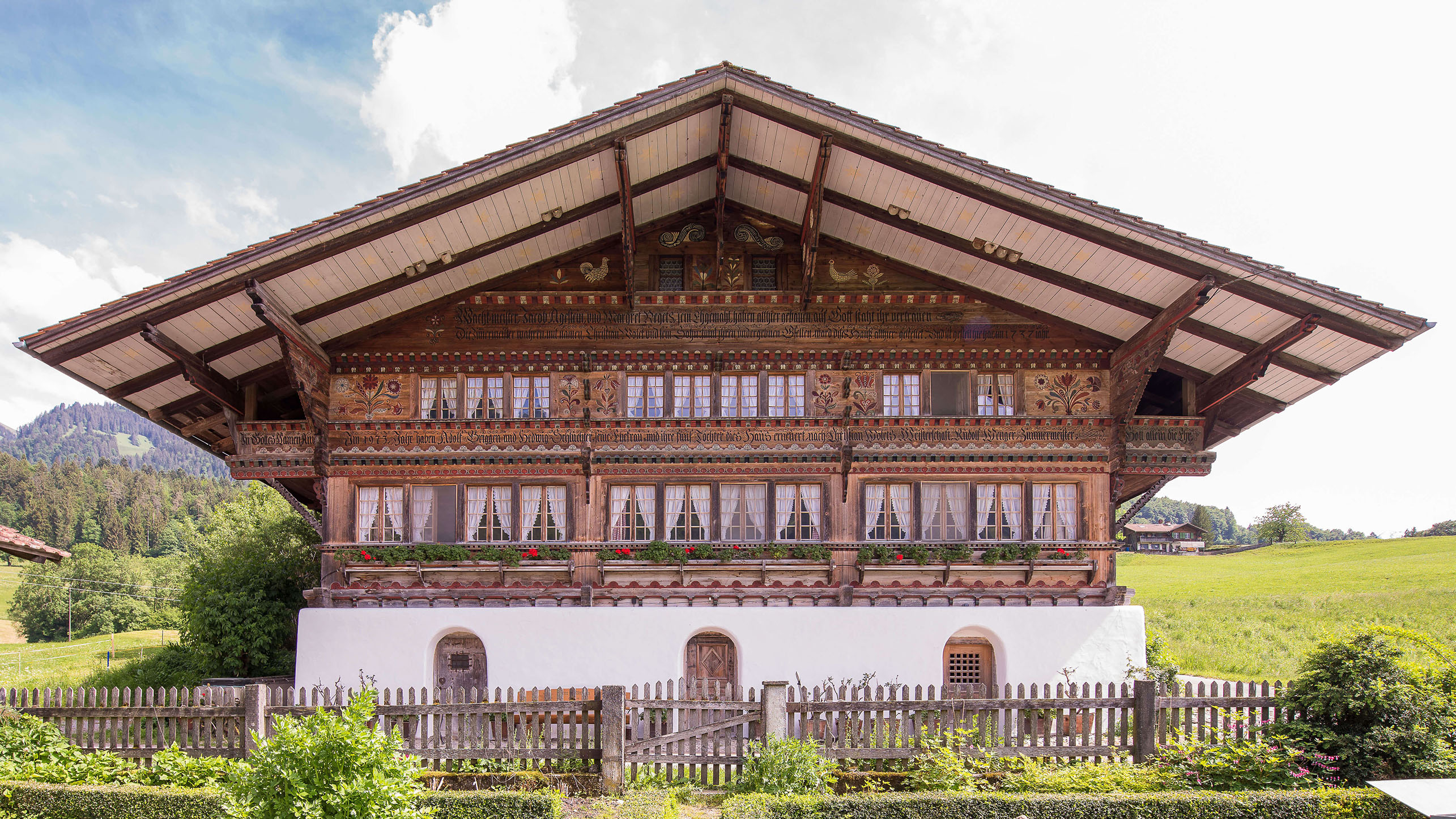 Reich verzierte Hausfassade