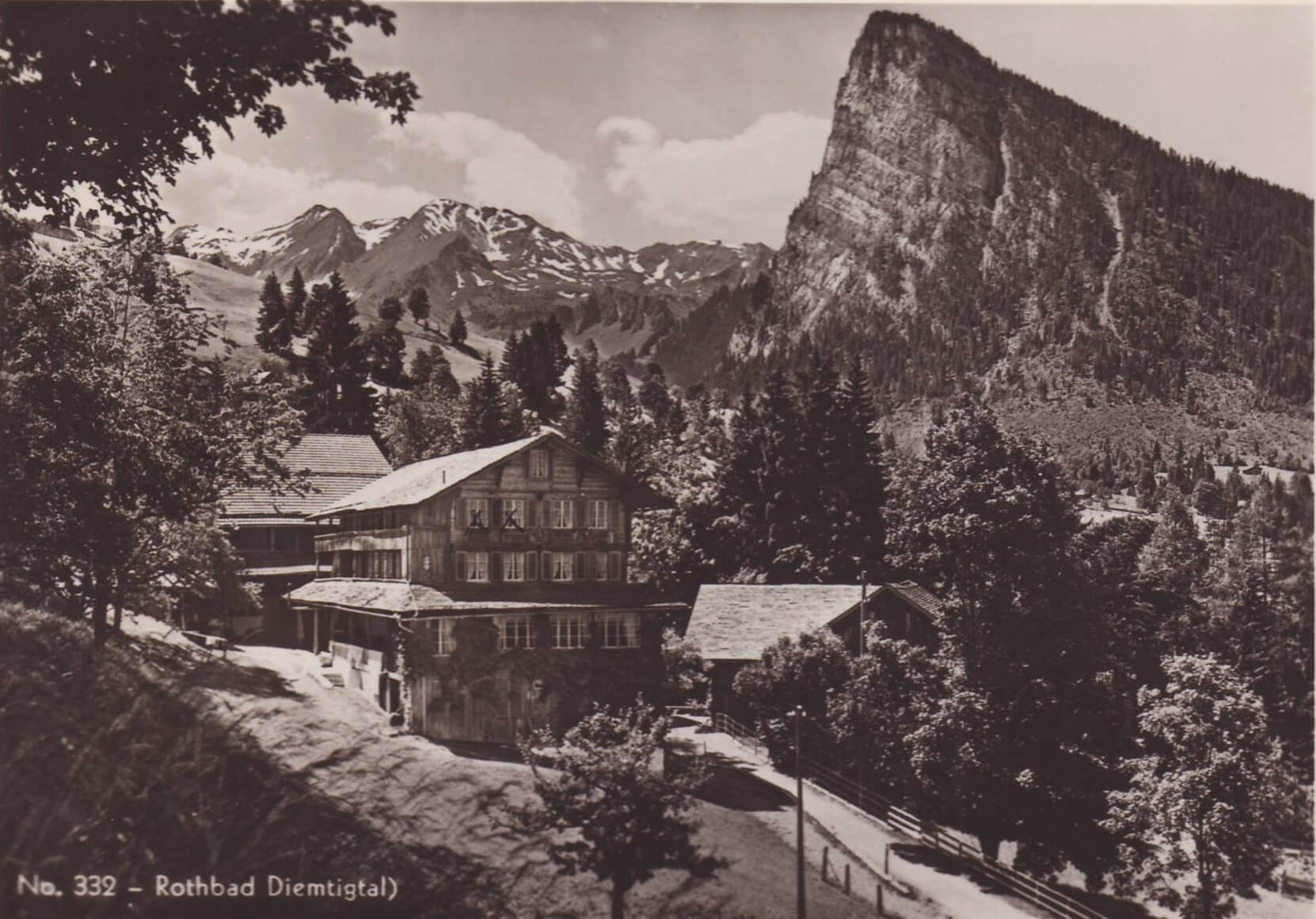 Das Rothbad mit dem Schwarzenberg im Hintergrund