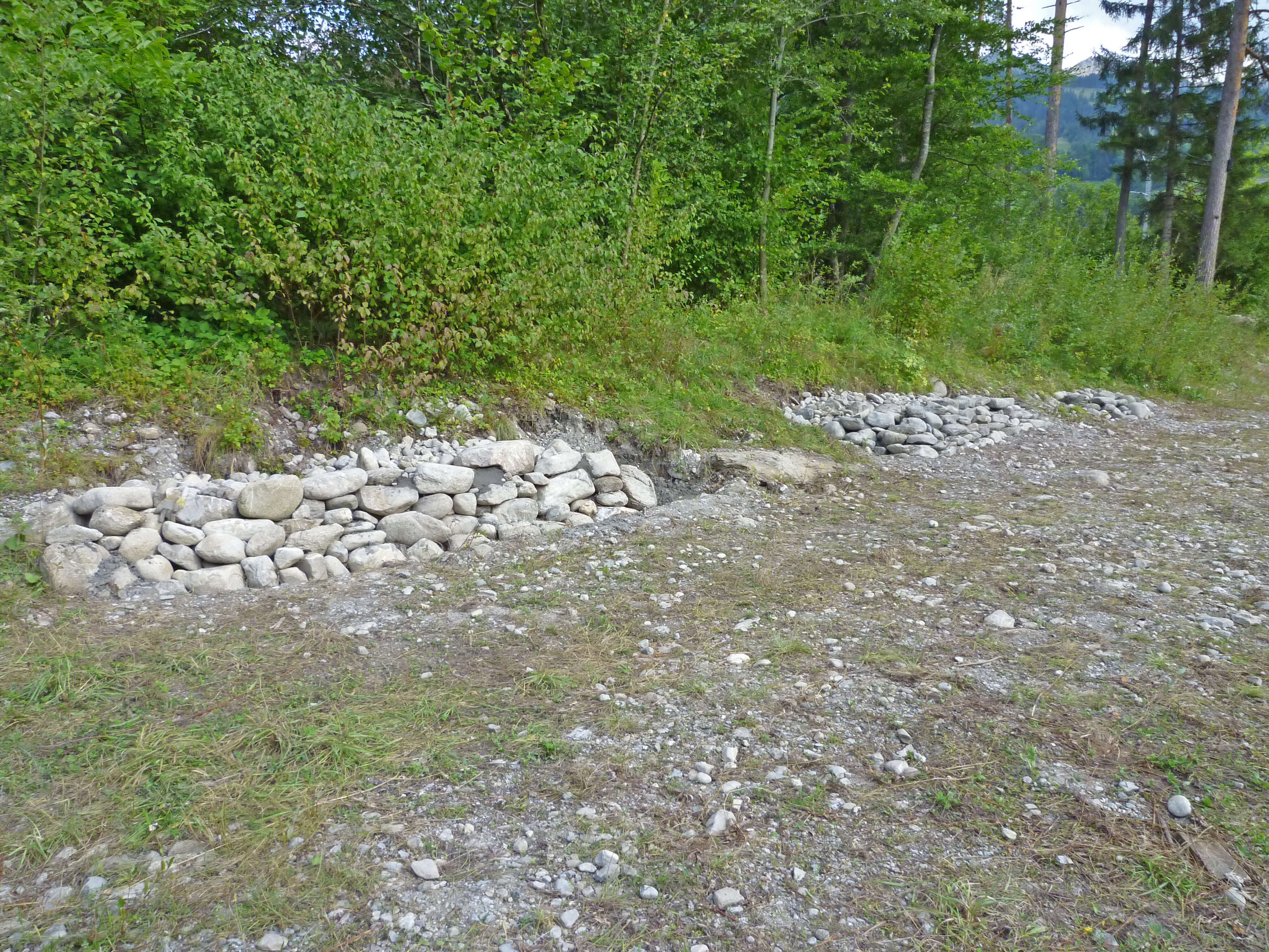 Foto Zu Linsen aufgebaute Steine - zum Foto