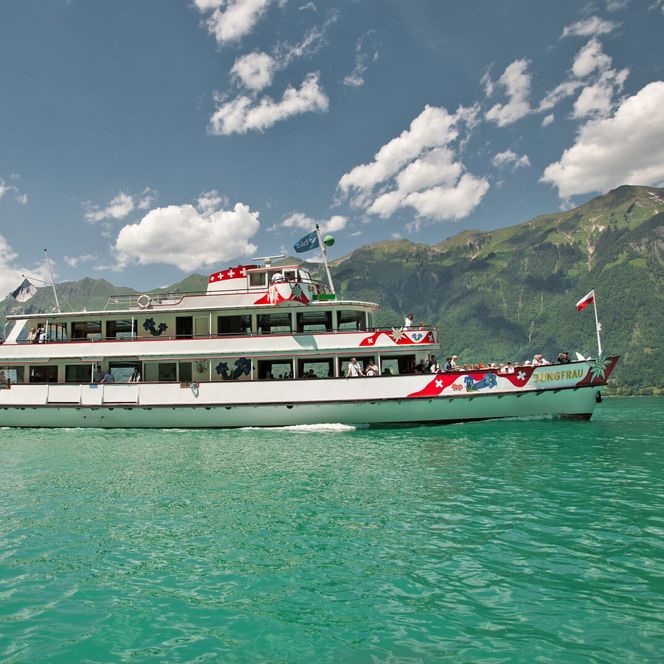 Picture Ship on a lake - to the picture