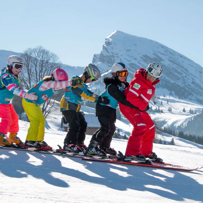 Photo polonaise in the ski school - to the photo
